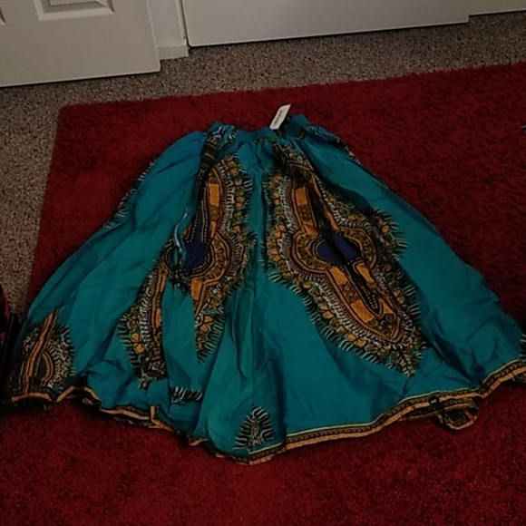 Skirt - Picture 1 of 3